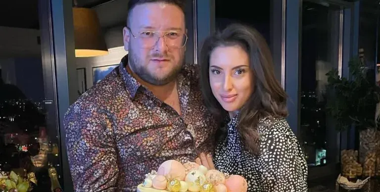 „Златната“ Катрин Тасева роди момче от сладкарски бос (Снимка)
