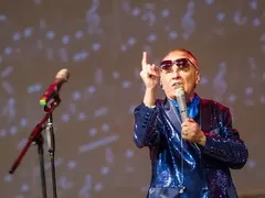 72 г. на Васко Кеца всичко му е наред! (Певецът не се тормози с диети, ляга си късно и обича диаманти)