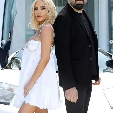 Алисия яхна бял звяр