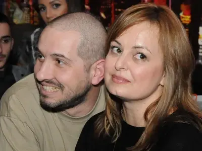 Бившият мъж на Векилска я смени с млада блондинка (СНИМКИ)