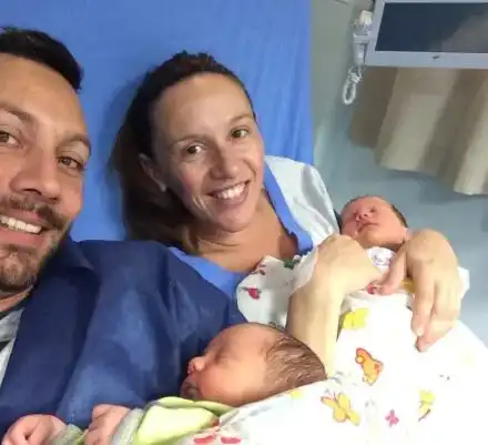 Цели две сватби: Лео целува булката си на Ботуша и в София