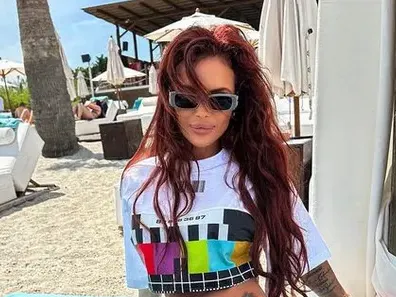 Дъщерята на Мара Отварачката стана кифла като майка си (СНИМКИ)