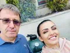 Деси Цонева заряза мъжа си