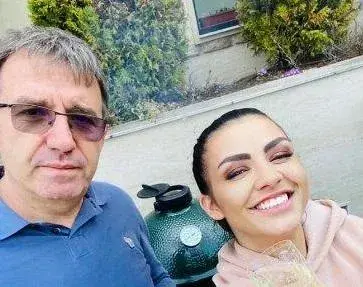 Деси Цонева заряза мъжа си