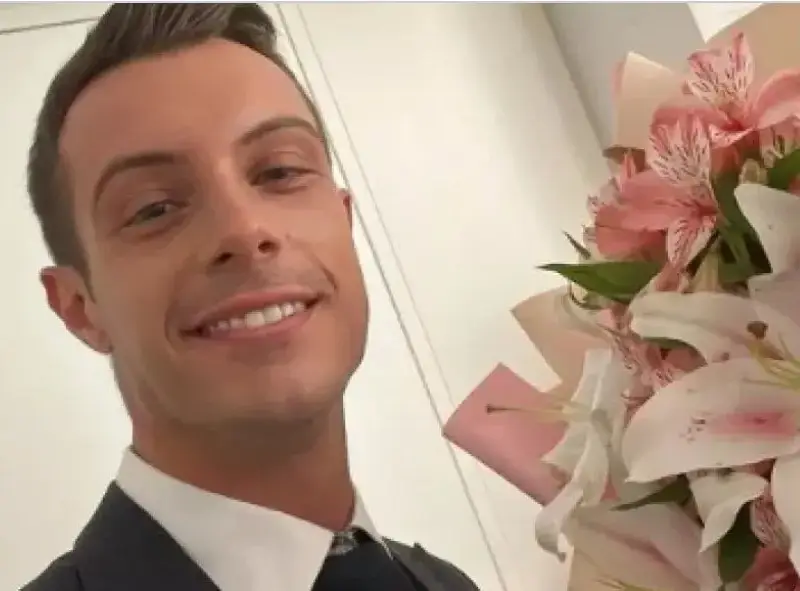 Филип Буков търси годежен пръстен