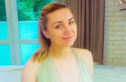 Галка от „Каризма”  се поти във фитнеса