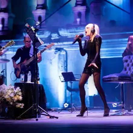 Хакери правят фалшив профил на Лили Иванова