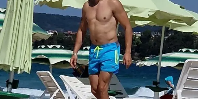 Ивайло Захариев на почивка без децата