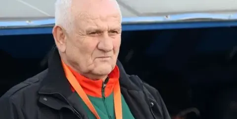 Люпко Петрович, който  е в кома след катастрофа  и 2 инсулта, крие тайна  дъщеря в Ловеч