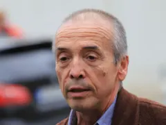 Майката на Мангъров гасне на 101! Доцентът излезе в отпуск, за да е до нея