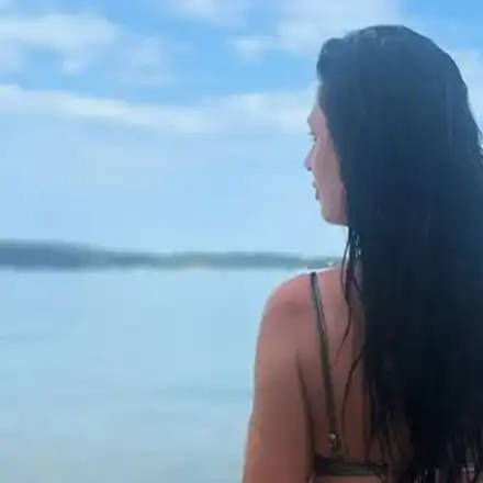 Миска се щракна АБСОЛЮТНО нуди на плаж във Варна (ФОТО цензура по-долу)