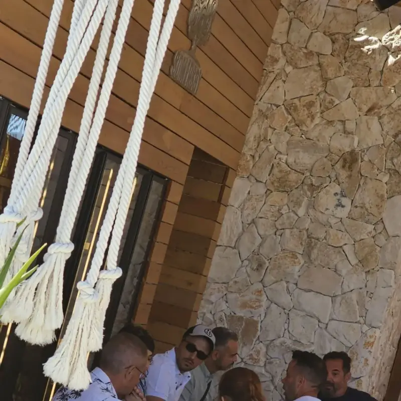 Никос Вертис тайно в Слънчев бряг