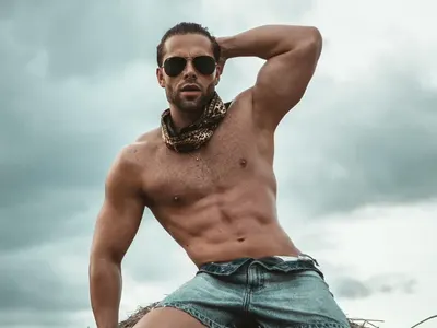 Модният инфлуенсър Pitt Andreychev пристигна в България