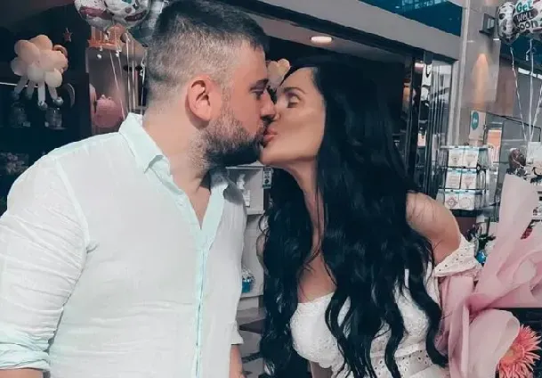 Палома: Пийте и яжте, мъжът ми плаща