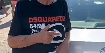 Пищова кани гаджета на Слънчака, дава 500 лв. за „1 час на колене“