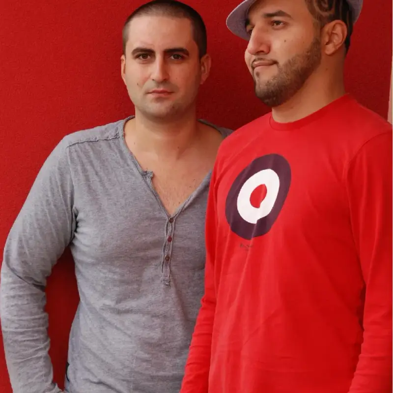 Румънеца и Енчев съдят семейство Стораро