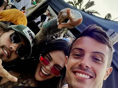 Сървайвъри куфеят на Карамански (СНИМКИ)