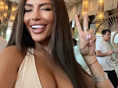 Тита си ги извади в Дубай и подлуди шейховете