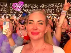 Тоца гледа Хари Стайлс във Виена