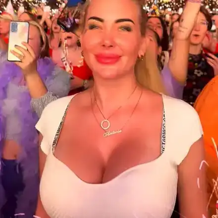 Тоца гледа Хари Стайлс във Виена