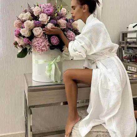 За поредното сдобряване: Отварачката се издокара с нов садо-мазо тоалет за Дзвера (Снимки)