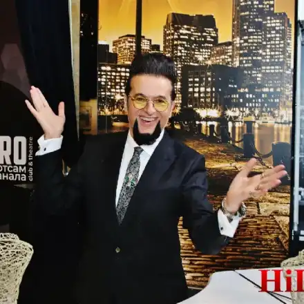 Зад кулисите на евтината сензация: 10 души ритаха и биеха  Евгени Минчев, твърди очевидец