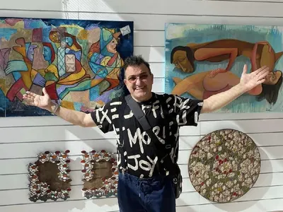 Зуека пусна картини на промоция