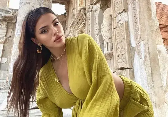 Дара си сецна кръста след фитнес за дупарата