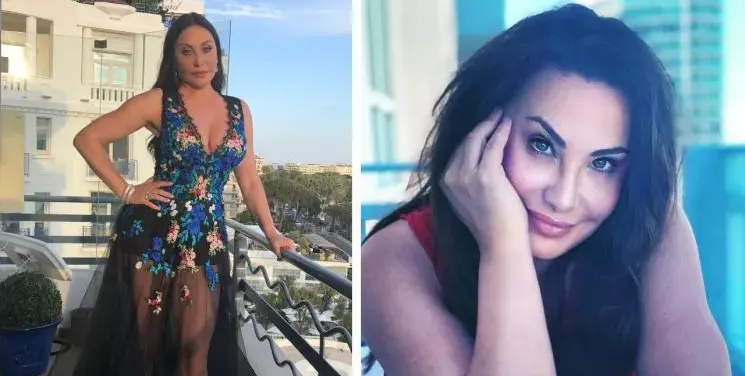 Дарина Павлова с бански на цветя