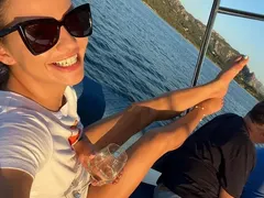 Деси Цонева заплашва с шамари