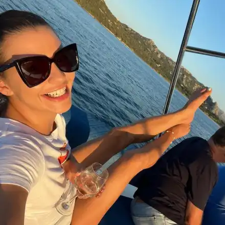 Деси Цонева заплашва с шамари