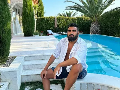 Фолкът под наем на Слънчака: Преслава със семейството в Созопол. Азис с цяла къща, Галин и Емануела с апартаменти (Снимки)