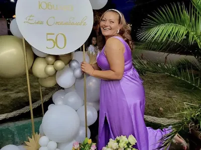 Фолкът под наем на Слънчака: Преслава със семейството в Созопол. Азис с цяла къща, Галин и Емануела с апартаменти (Снимки)