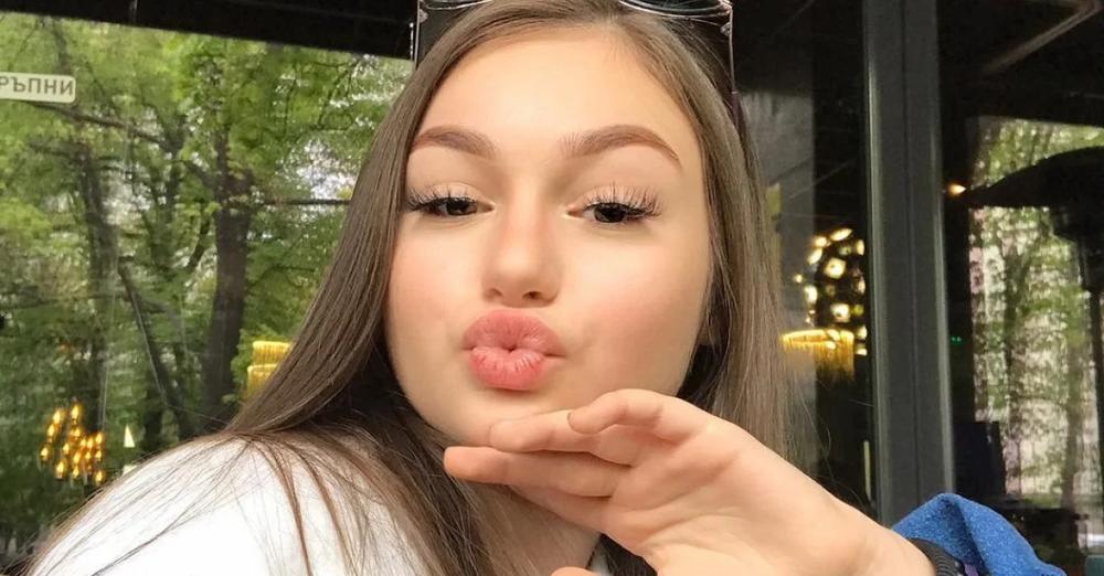 Крисия: Не искам да говоря за кръстника ми Алексей Петров