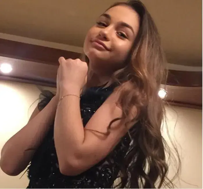 Крисия няма да учи в университет