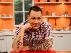 Лео нападнат от телефонни терористи