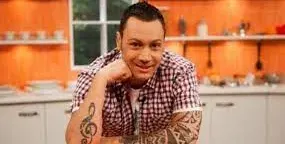 Лео нападнат от телефонни терористи