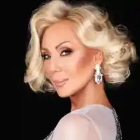 Лепа Брена трупа пачки от хотдоци