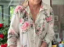 Лили по-млада, отколкото бе преди 30 години, Марта Вачкова се кефи на белите си коси, Катето Евро е горда баба (СНИМКИ)