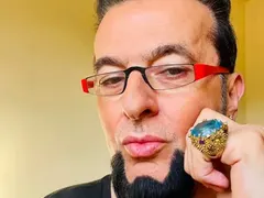 Лорд Евгени Минчев: Не слагайте силиконови джуки на „Моя страна, моя България“!