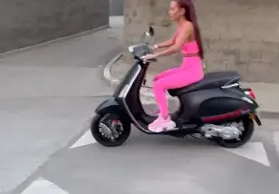 Мария яхна скутер