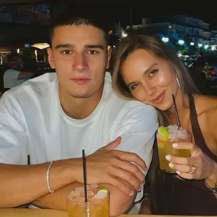 Мис България отново гадже с Румен Радев