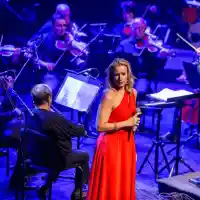 Музикалната магия на Санремо завладява и София