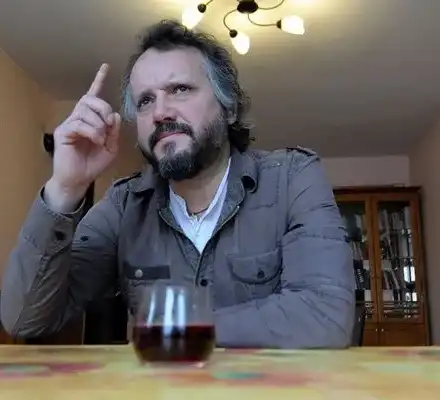 Поредната криза: Калин Терзийски е отчаян, разпродава картините си