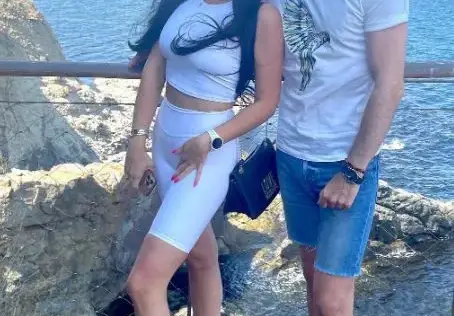 Щерката на Глория запозна гаджето с детето си