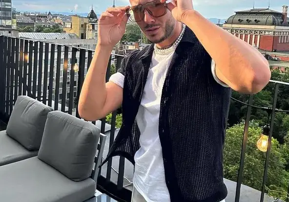 След участието му в „Сървайвър“: Дрехите на Едис Пала чукнаха 300 лв.