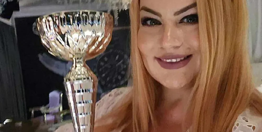 Стояна Нацева и Академия \"Щастлив Живот\" с приз „ТОП бранд обучения и личностно развитие 2023“