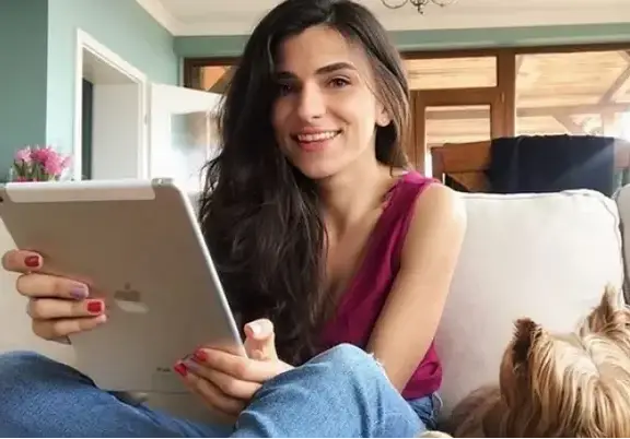 Ударът на живота й: Андреа Банда си купи лубрикант на промоция (Снимка)