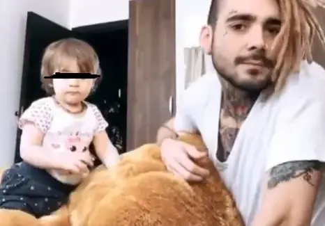 Венци Венц с нов татус на лицето по случай рождения ден на сина си