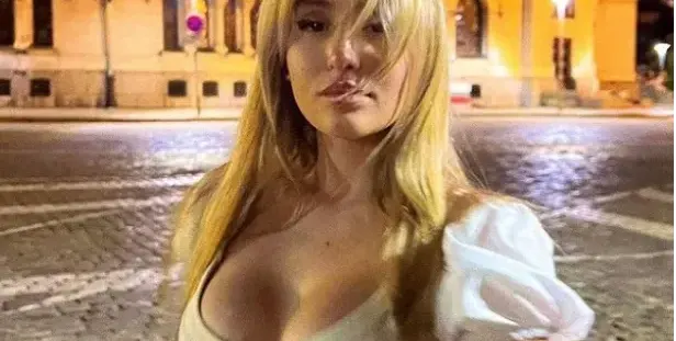 1000 кубика  силикон срина Дара Екимова и я вкара в болница